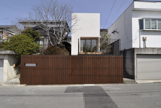E House / D.I.G Architects - Houses, Fence, Facade