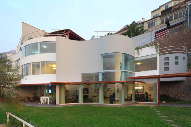 Casa Sousa / Gómez de la Torre & Guerrero Arquitectos - Casas, Patio interior, Fachada