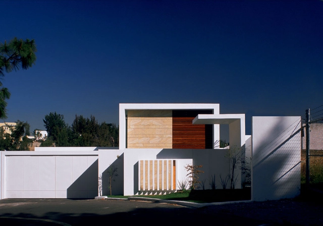 Casa Cubo / Agraz Arquitectos  - Casas, Fachada