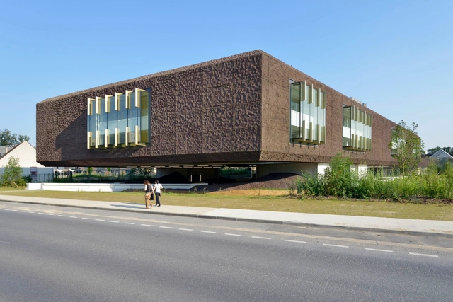 Biblioteca Marne-la-Vallée / Beckmann-N'Thépé Architects - Bibliotecas