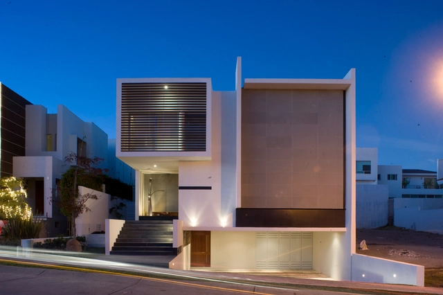 Casa HG / Agraz Arquitectos - Casas, Fachada, Escaleras