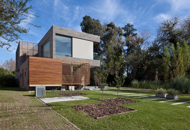 Casa en Pilar / Estudio Parysow - Schargrodsky Arquitectos + Estudio Tarnofsky - Wilhelm - Casas, Jardín, Fachada, Escaleras, Bancas