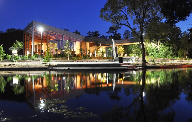 The Qualico Family Centre / Number TEN Architectural - Campus