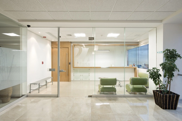 Notaría 27 / Dionne Arquitectos - Interiores De Oficina, Cocina, Fachada, Puerta, Sillas