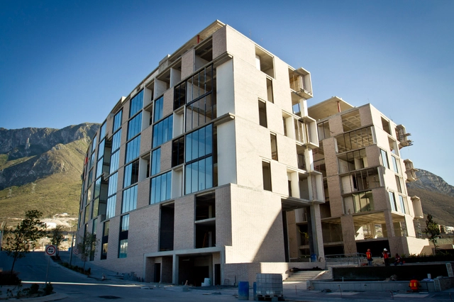 En Construcción: Edificio Ema Cordillera / JSª - Retail, Fachada