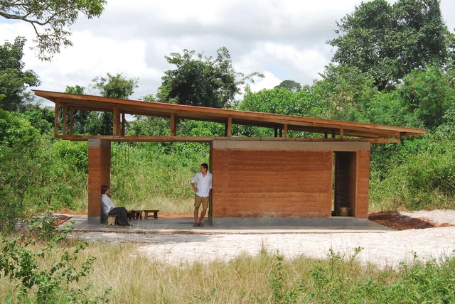 How to Re-Invent the African Mud Hut - Featured Image