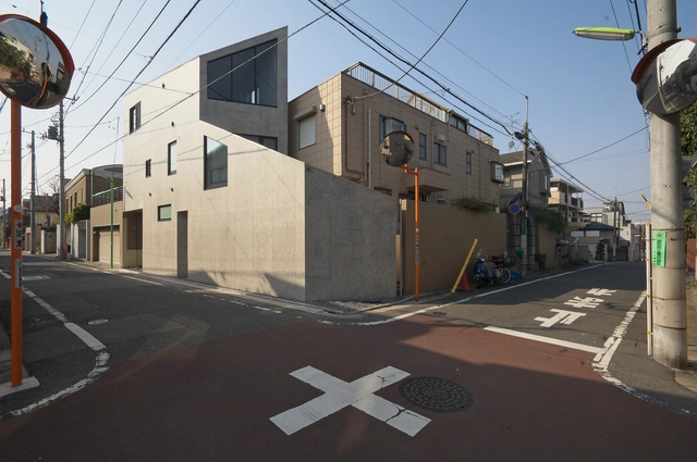 Casa Okusawa / Hiroyuki Ito + O.F.D.A. - Casas