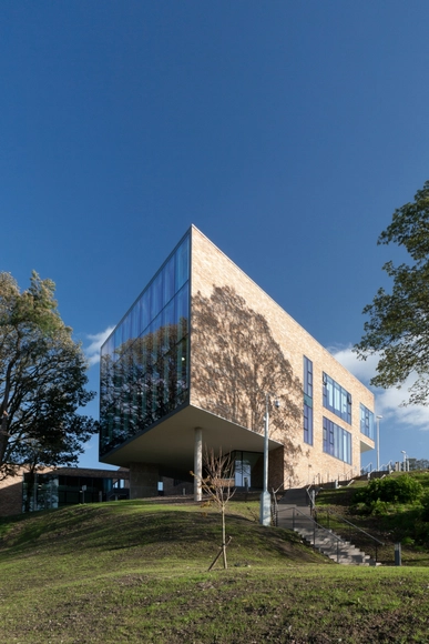 Forth Valley College / Reiach and Hall Architects - University, Facade