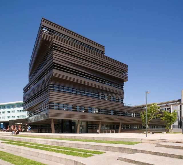 Herouville-Santi-Clair Hotel / Platform Architectures - Hoteles