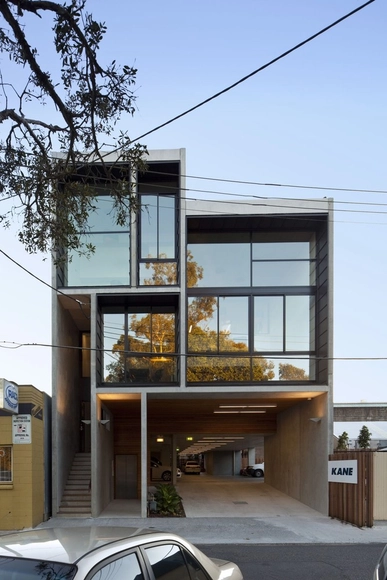 Oficinas Kane / MARC&CO + coarchitecture - Arquitectura De Oficinas