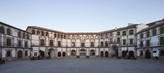 Ayuntamiento, Rehabilitación del Colegio Menor de la Plaza Ochavada / Ramón Fernández-Alonso y Asociados - Otros Edificios Gubernamentales