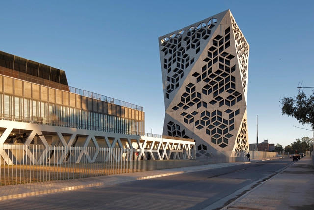 Centro Cívico Bicentenario / Lucio Morini + GGMPU Arquitectos - Arquitectura Cultural