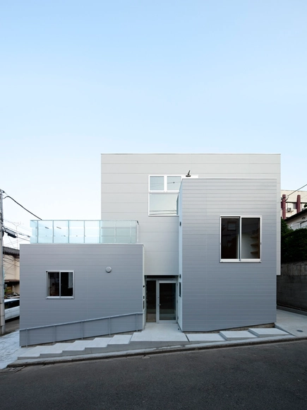 Casa en Mejirodai / Mejiro Studio + Kozo Kadowaki - Casas