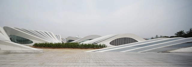 Centro de Visitantes / HHD_FUN Architects - Centro De Visitantes