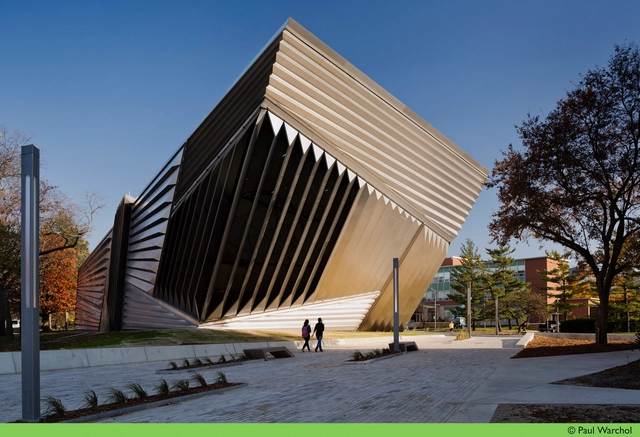 Museu de Arte Eli & Edythe Broad / Zaha Hadid Architects - Museu