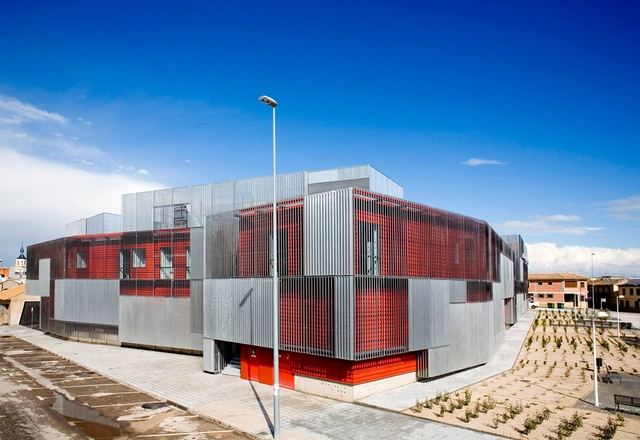 CEDT Daimiel / Estudio Entresitio - Centro De Salud, Fachada