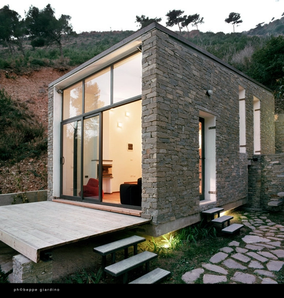 Residencia Tres Niveles / Studioata - Casas, Patio interior, Puerta, Fachada