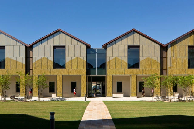 E.J. Ourso College of Business / ikon.5 architects - University, Courtyard, Door, Facade