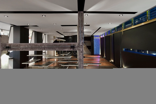American Apparel Showroom / Emmanuel Picault + Ludwig Godefroy Architects - Showroom