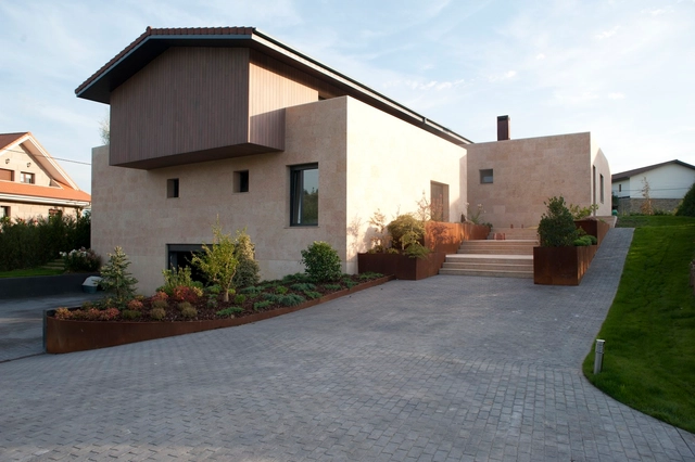 Entre Dos Aguas / Foraster Arquitectos - Casas, Jardín, Puerta, Fachada
