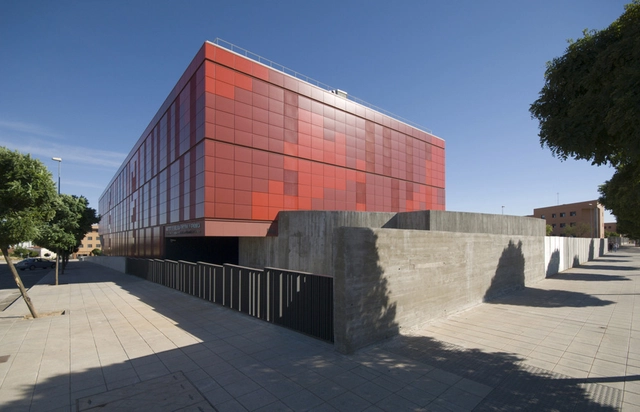Instituto de Biologia Funcional e Genômica / Mata y Asociados - Instituto