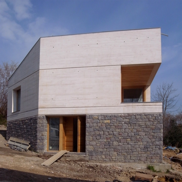 Casa Tmolo / PYO Arquitectos - Casas, Fachada, Puerta