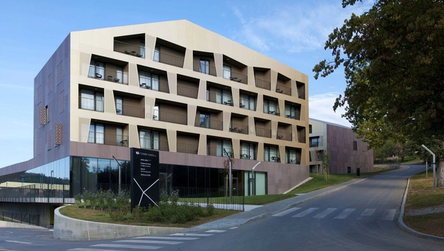 Hotel Well / MVA - Hotels, Facade, Door