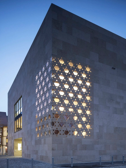 Sinagoga Ulm / Kister Scheithauer Gross Architects And Urban Planners - Sinagoga