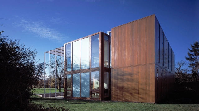 Casa en Pipers End / Níall McLaughlin Architects - Casas