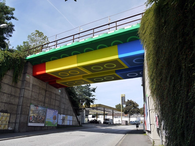Imagina uma ponte gigante de LEGO? - Imagem de Destaque