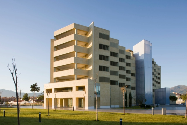 Rehabilitación De Edificio Para Residencia De Personas Mayores / Estudio Enrique Abascal Arquitectos - Restauraciones, Fachada