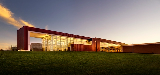 Central de la Universidad Michigan - Centro de Eventos / SmithGroupJJR - Otros Edificios