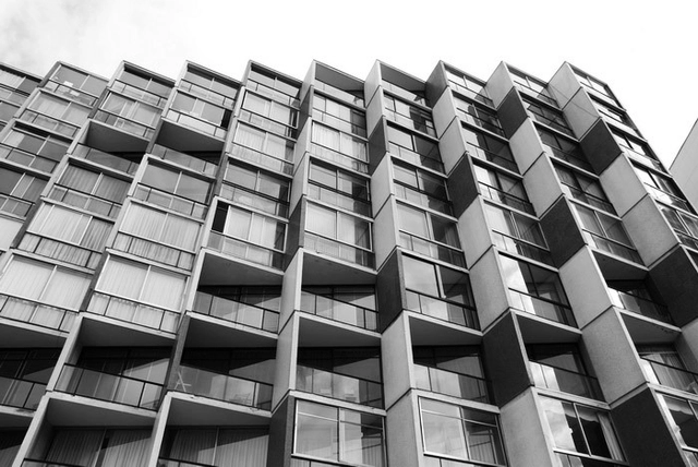 Clásicos de Arquitectura: Edificio Copacabana / Larraín+Larraín / Larraín+Larraín - Apartamentos, Fachada