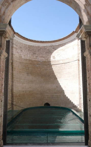 Raudal Fuente De La Magdalena / CUAC Arquitectura - Paisaje Y Arquitectura, Patio interior, Fachada, Puerta, Arco, Pilares, Arcada