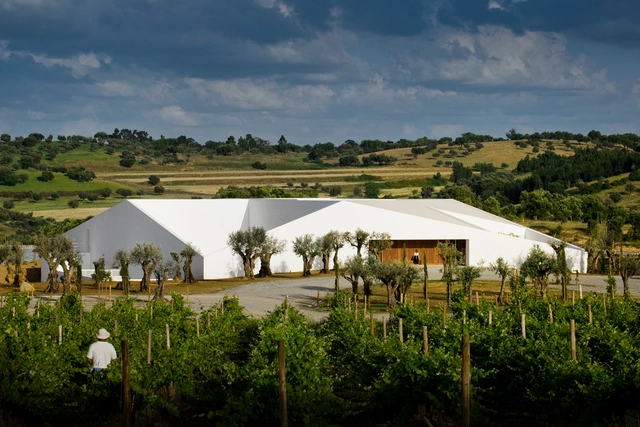 L'And Vineyards Hotel / PROMONTORIO + studio mk27 - Hotels