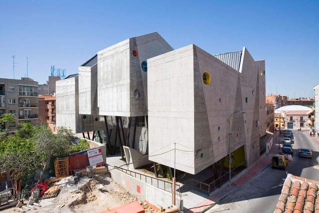I.M.A.M. / nodo17 Architects - Centro Comunitario