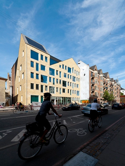 Bulowsvej / CEBRA - Arquitectura Educacional, Fachada