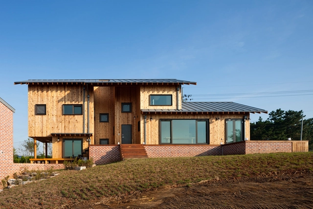 Casa de Enero / Studio-Gaon - Casas