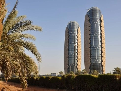 As Torres Al Bahar e sua fachada sensível, por Aedas Architects - Imagem de Destaque