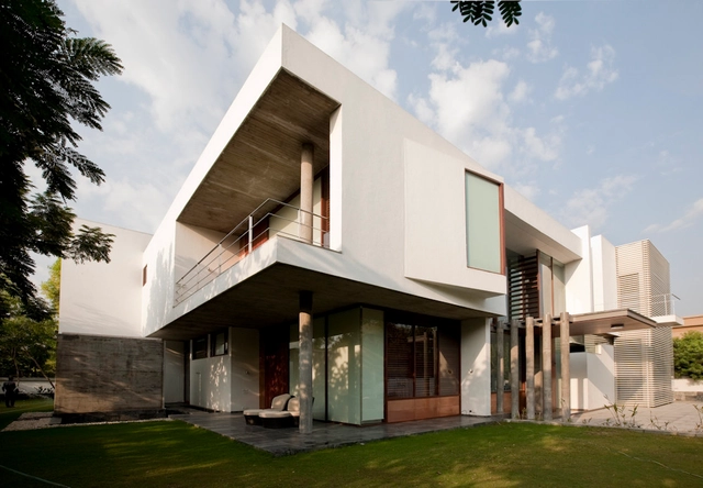 Casa Poona / Rajiv Saini - Casas