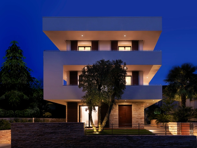 RGR House  / archiNOW! - Casas