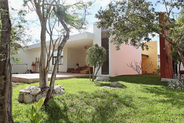 Casa ES1 / Seijo Peon Arquitectos - Casas, Jardín, Puerta, Fachada