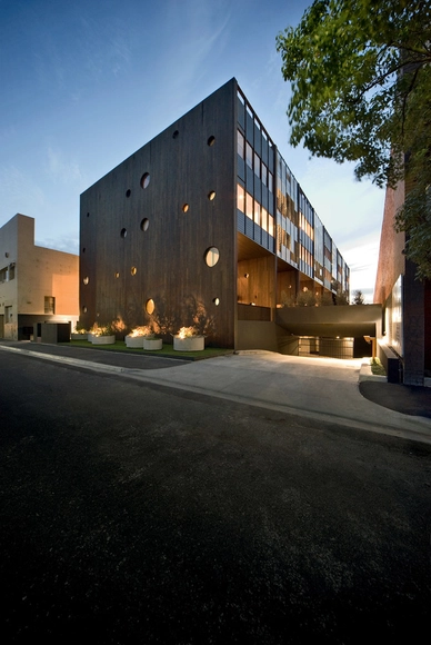 Hue Apartments / Jackson Clements Burrows Architects - Apartamentos
