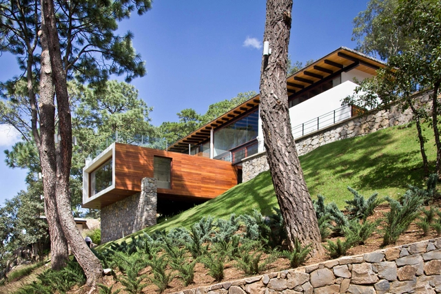 Casa en el Bosque / Espacio EMA - Casas, Jardín, Fachada, Escaleras, Bosque
