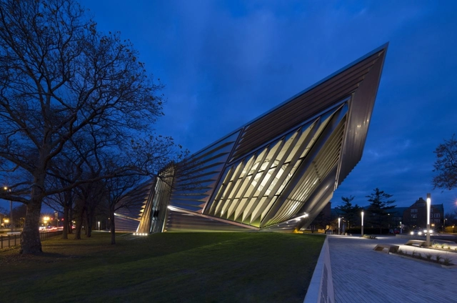 Museu de Arte Eli & Edythe Broad / Zaha Hadid por Brad Feinknopf - Imagem de Destaque