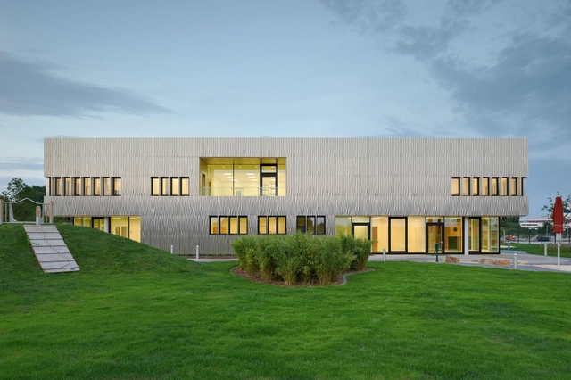 Guardería en ThyssenKrupp Quarter Essen / JSWD Architekten - Kindergarten