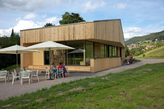 Talstation / Partnerundpartner-architekten - Turismo