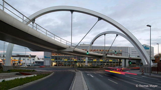 Puente Ueberflieger / Agirbas & Wienstroer - Puente Vehicular
