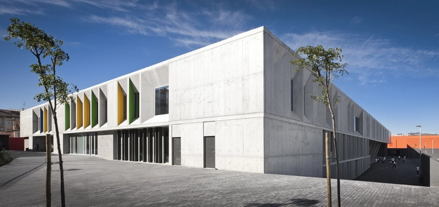 Braamcamp Freire / CVDB arquitectos - Escuelas