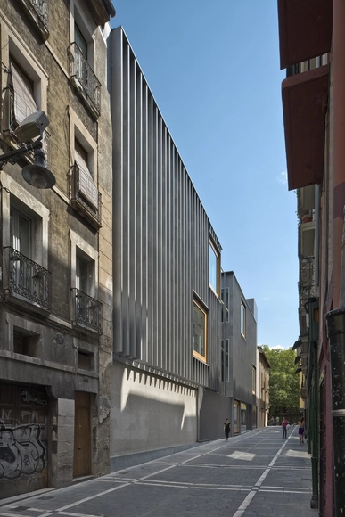 Centro Hidtrotermal Aquavox / Otxotorena - Centro Multideportivo, Fachada